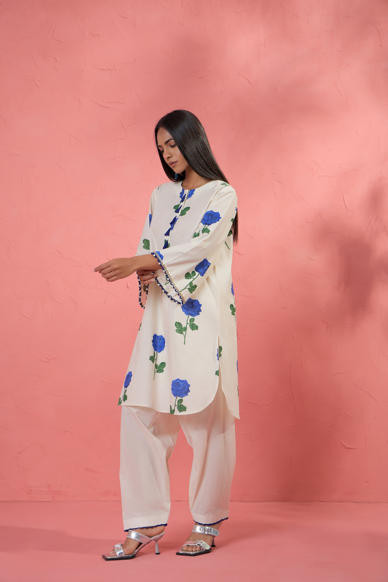 Fi Rose Set 4 cotton cambric light kurta set by AAVIDI in multicolor for women Worldwide