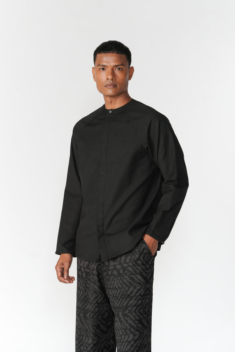 Raglan Shirt top/shirt by Turn Black in black for men Worldwide