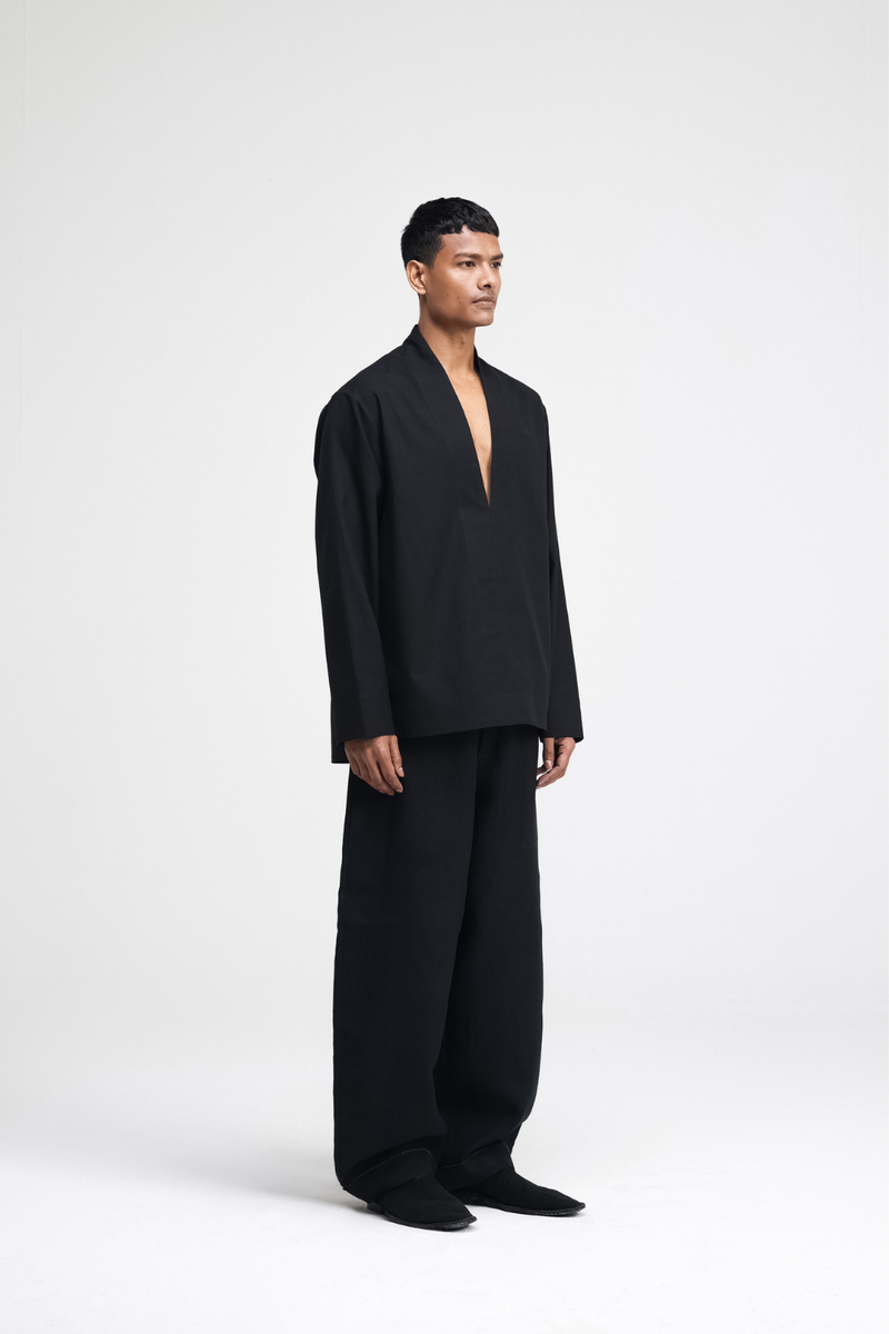 Yu Top cotton by Turn Black in black color for women Worldwide
