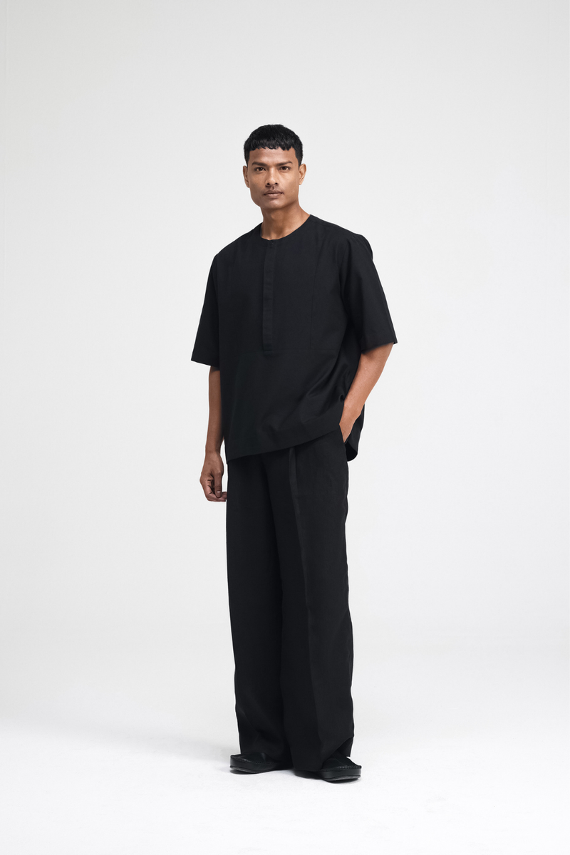 Moe Top cotton by Turn Black in black color for men Worldwide