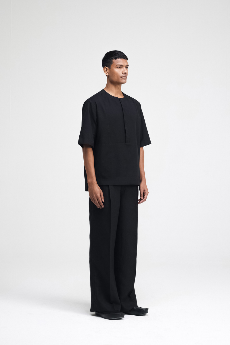 Moe Top cotton by Turn Black in black color for men Worldwide
