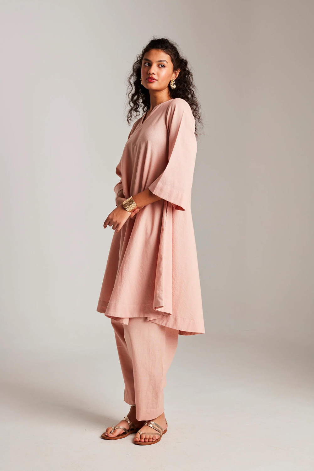 Rose Co-Linen Pheran Kurta Set