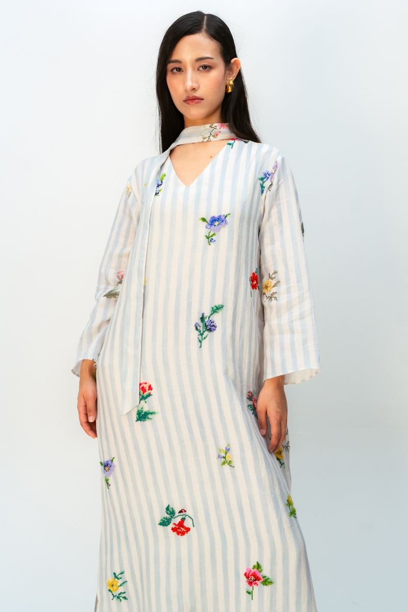 SWEETHEART DRESS linen dress by Ode to Odd in blue for women Worldwide