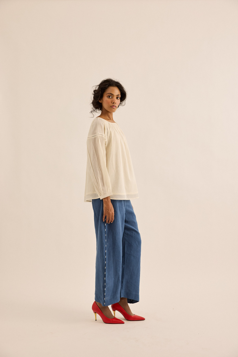 Pumice Top mul top/shirt by Khara Kapas in ivory for women Worldwide