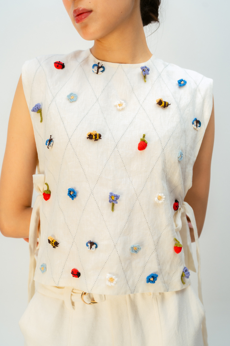 SOFT LATTICE BIB linen jacket/overlay by Ode to Odd in off white for women Worldwide