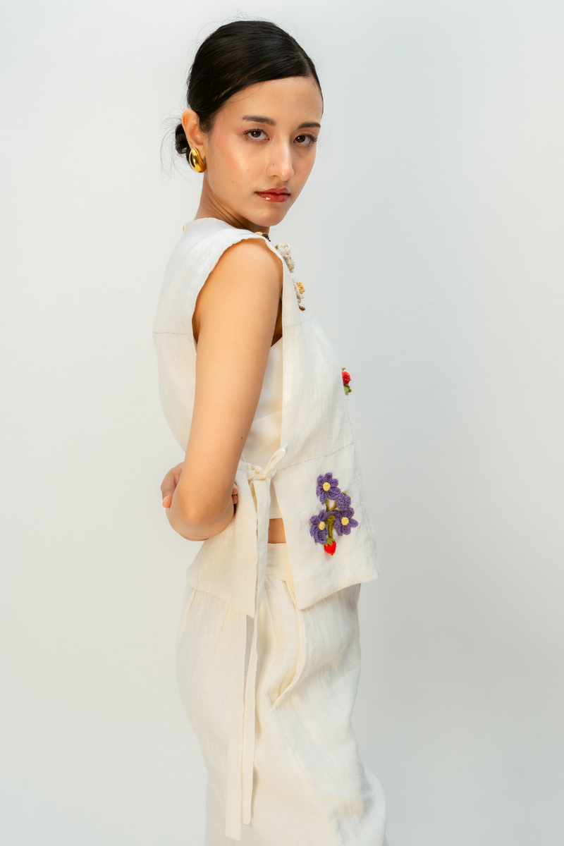 HONEY LANTERN BIB linen jacket/overlay by Ode to Odd in off white for women Worldwide