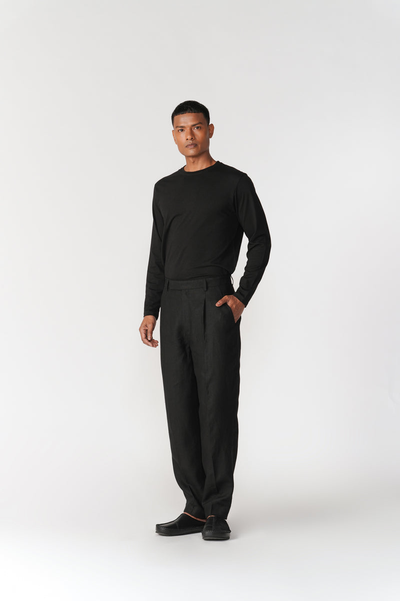 Mid Waist Tapered Pants pant/trouser by Turn Black in black for men Worldwide