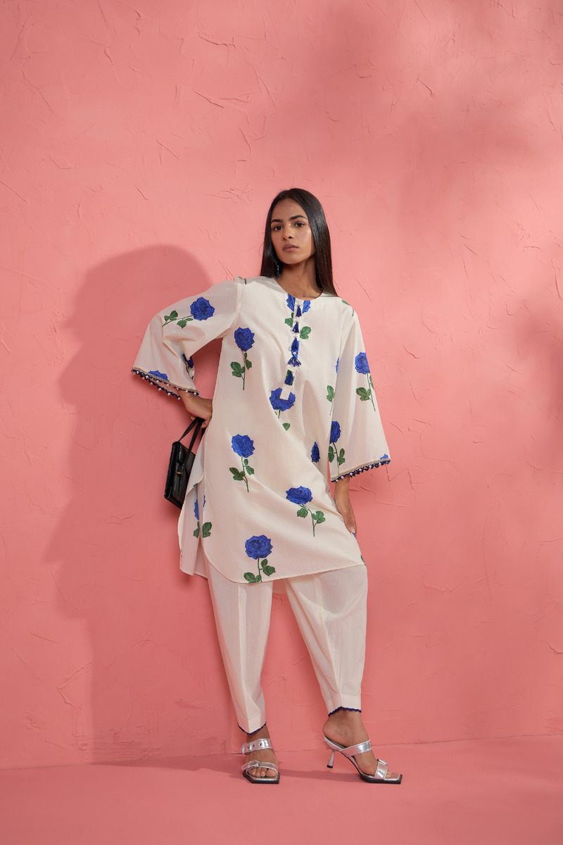Fi Rose Set 4 cotton cambric light kurta set by AAVIDI in multicolor for women Worldwide