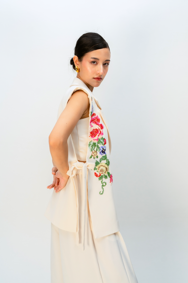 MISTY CLOVER JACKET crepe jacket/overlay by Ode to Odd in off white for women Worldwide
