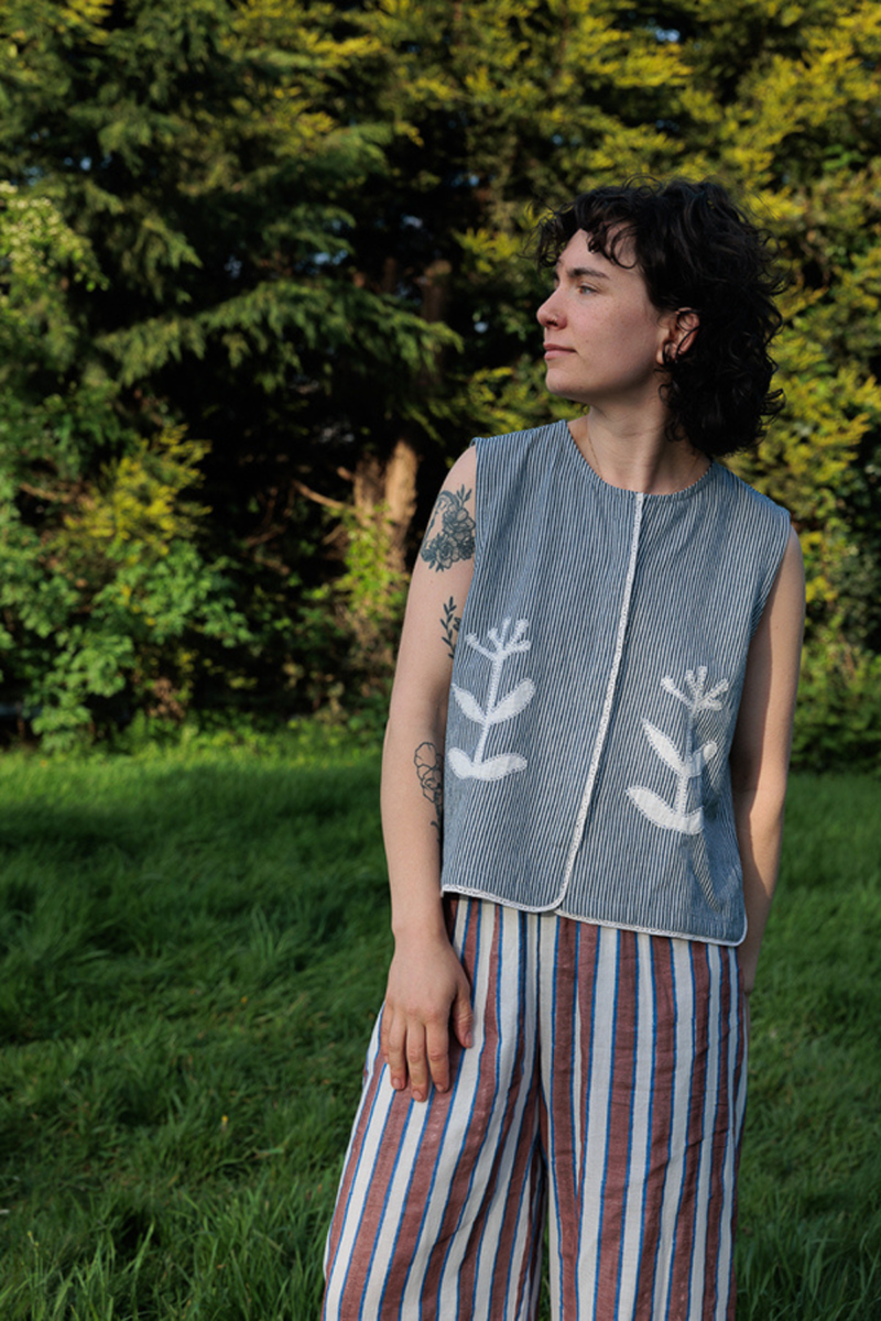 Classic Vest-AppliquŽ handwoven cotton top/shirt by World of Crow in multicolor for women Worldwide