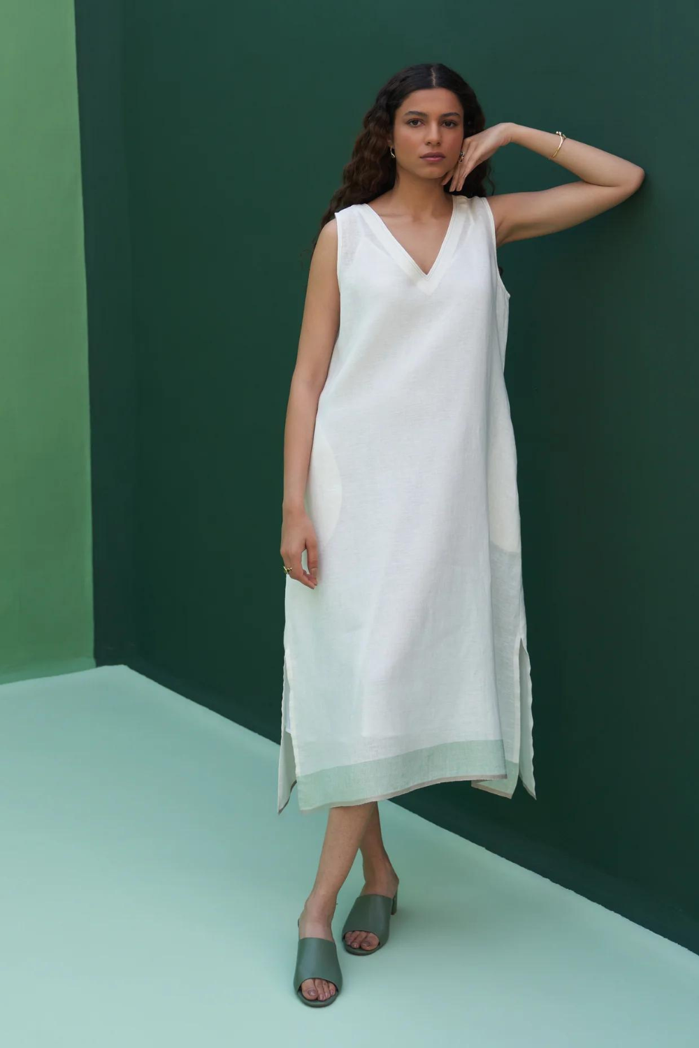 Jin Border Linen Dress 
- Ivory