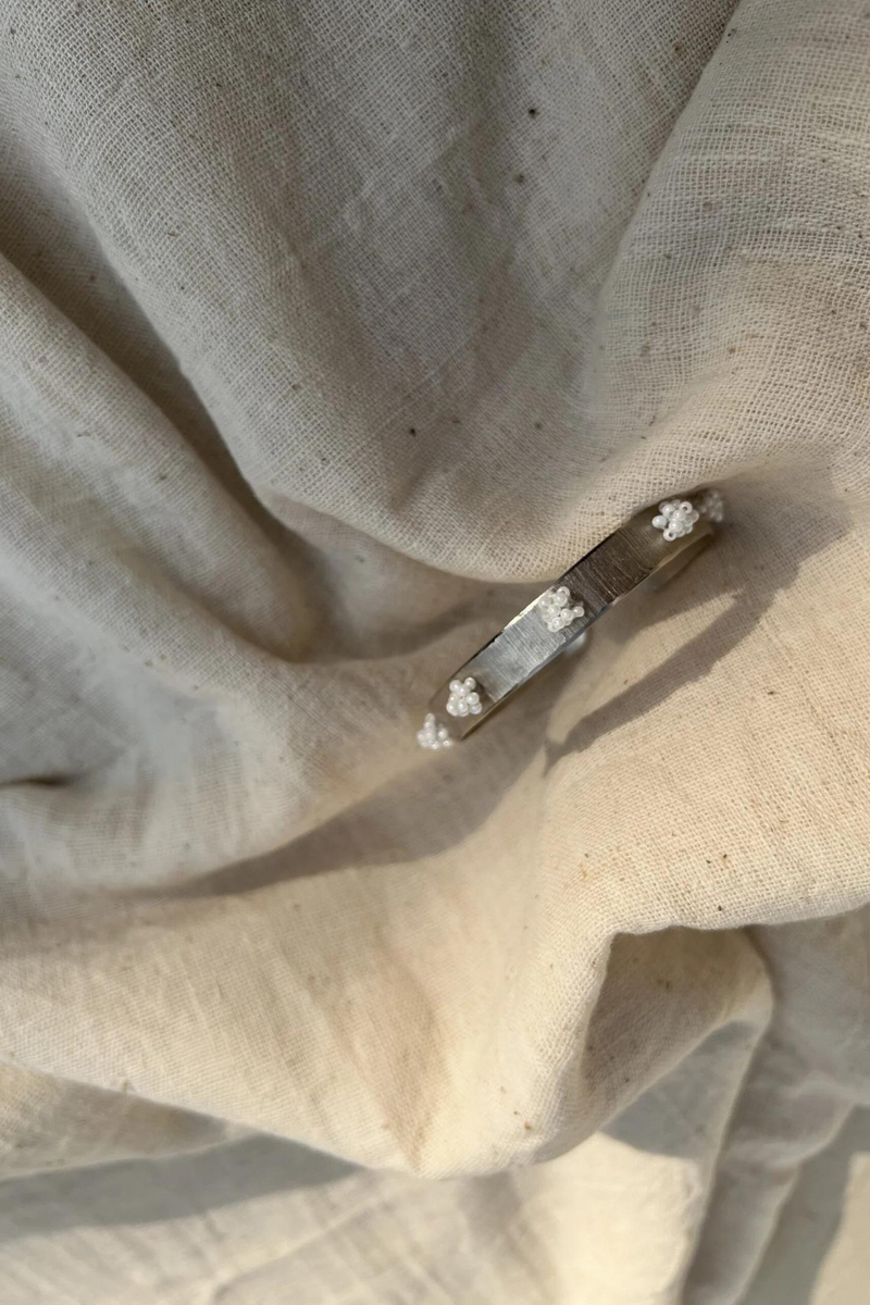 Amrita Kada by Aarjavee for women Worldwide