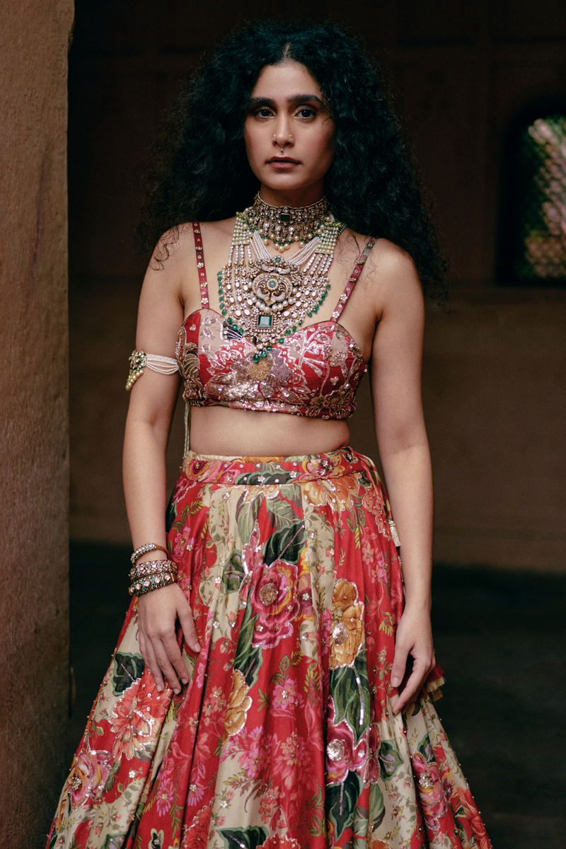 PH-2483 
Lehenga 
Blouse 
Dupatta Set by Paulmi & Harsh for women Worldwide