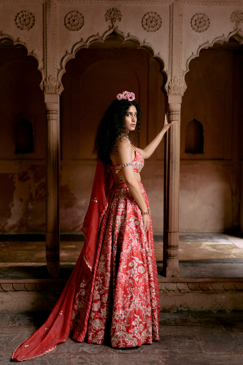 PH-2484 
Lehenga 
Blouse 
Dupatta Set by Paulmi & Harsh for women Worldwide