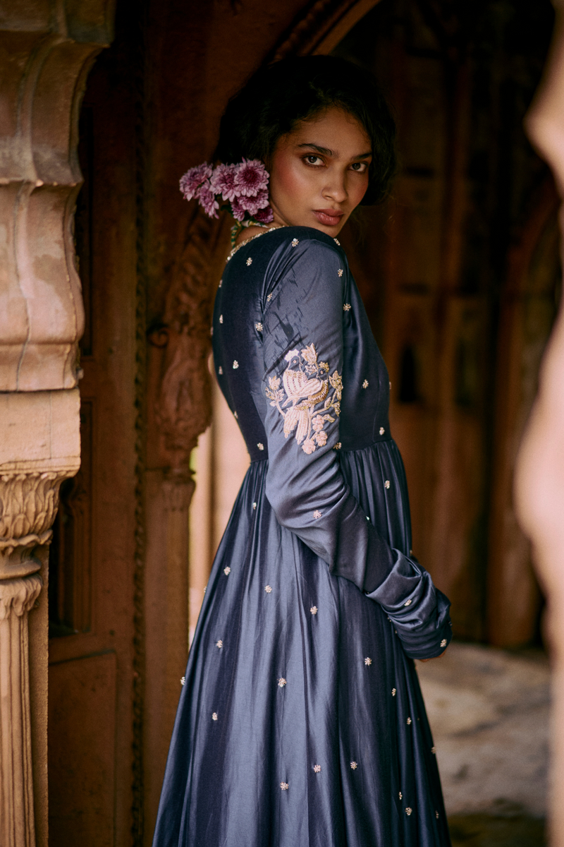PH-2494 
Anghrakha 
Skirt 
Dupatta Set by Paulmi & Harsh for women Worldwide