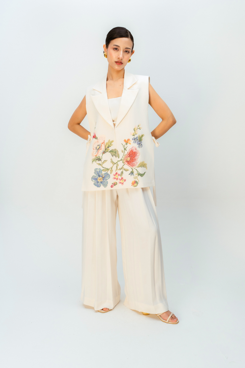 LIVING PETAL JACKET crepe jacket/overlay by Ode to Odd in off white for women Worldwide