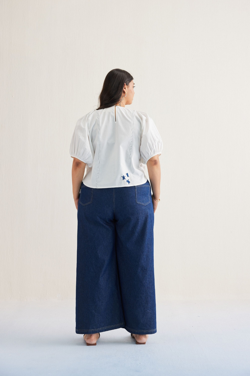 Sea Breeze Organic Cotton Top poplin by SUI in white color for women Worldwide