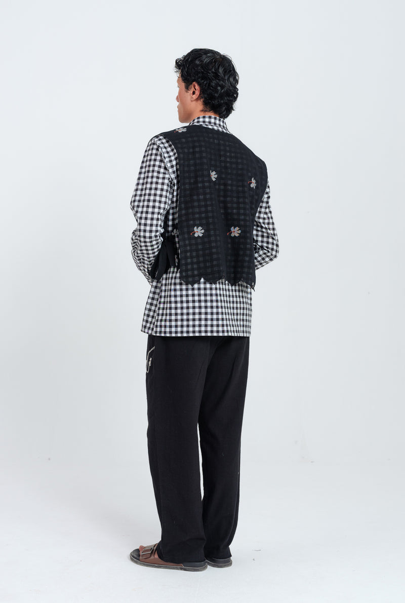 Groove Handloom Shirt cotton shirt by Jodi Men in black, white for men Worldwide
