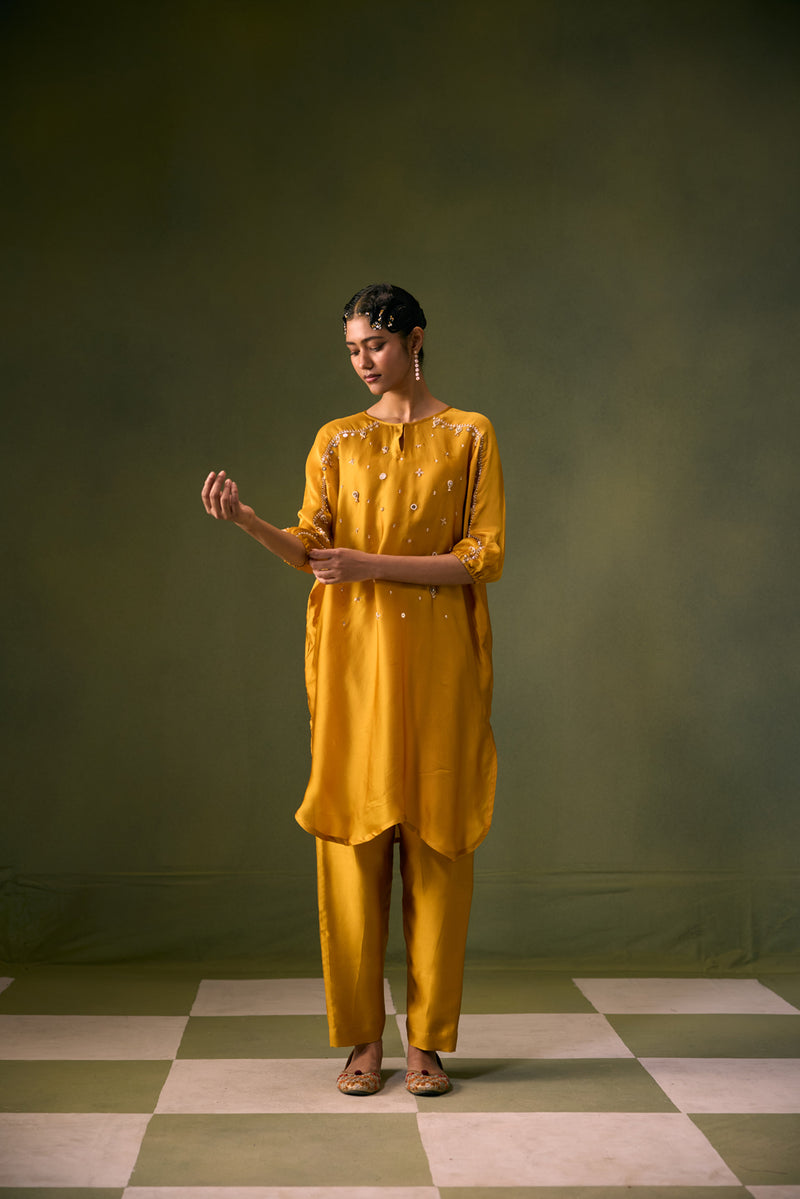 Acove Antifit Kurta Set vegan satin, organza satin kurta/kurta set by PRAHNAAYA in musturd yellow for women Worldwide