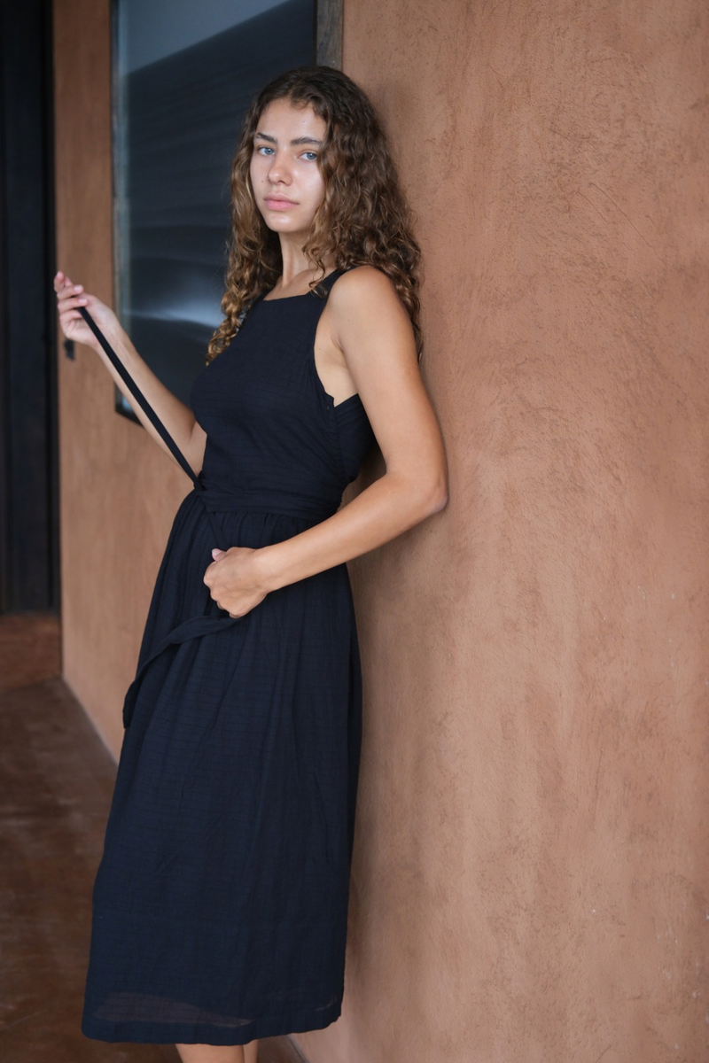 The Classic Hitch Dress cotton by World of Crow in black color for women Worldwide