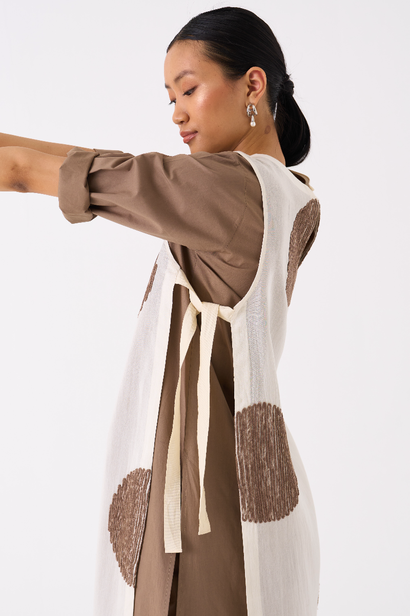 SIDE TIE OVERLAY TUNIC-OVERLAY : IVORY
TUNIC : CEDAR