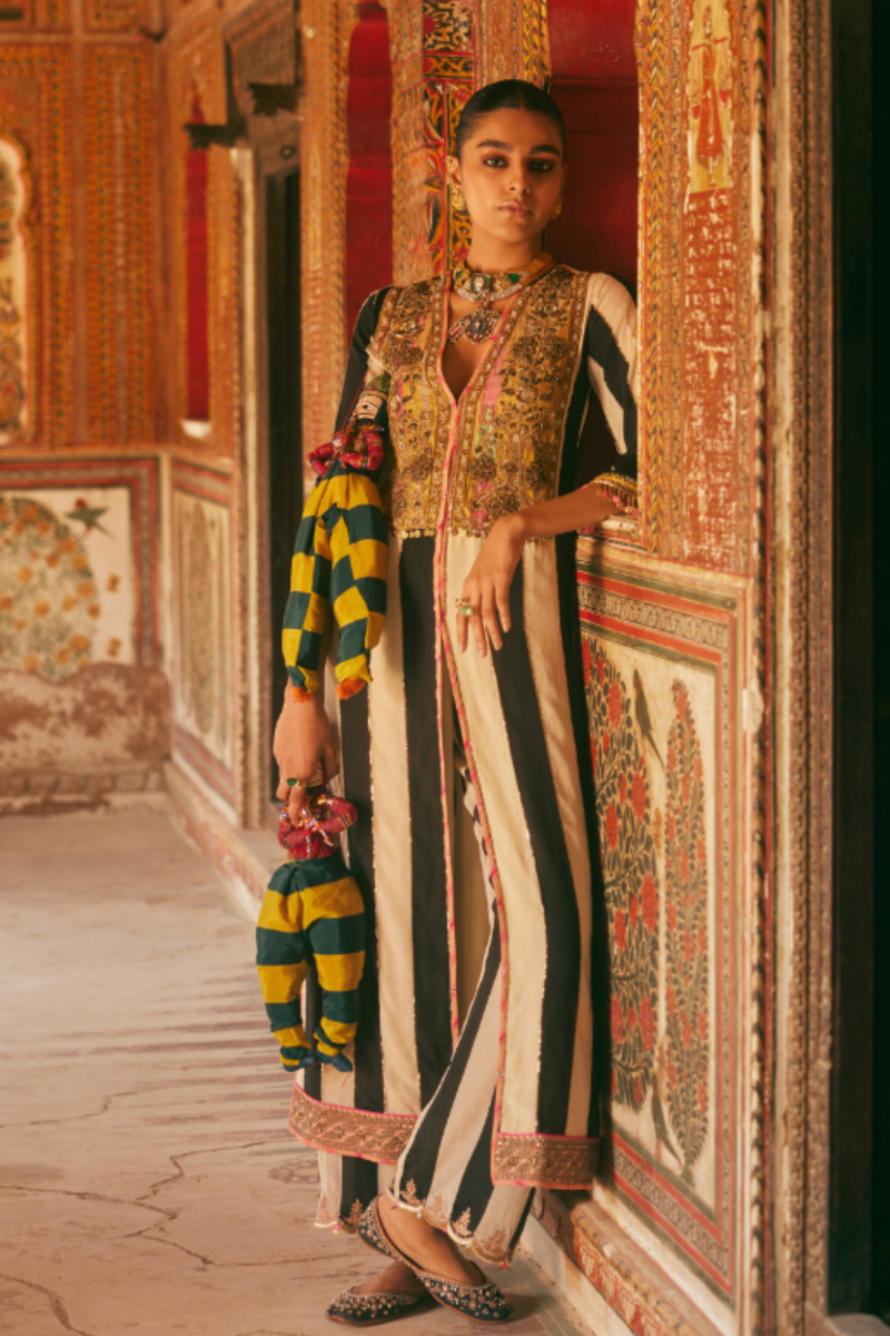 Khel Black And White Yoke Embelished Jacket Kurta Set by Rajiramniq in black color for women Worldwide
