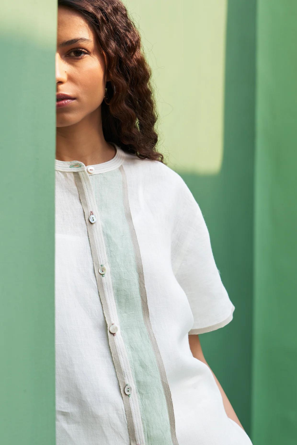 Kol Border Linen Crop Shirt - Ivory