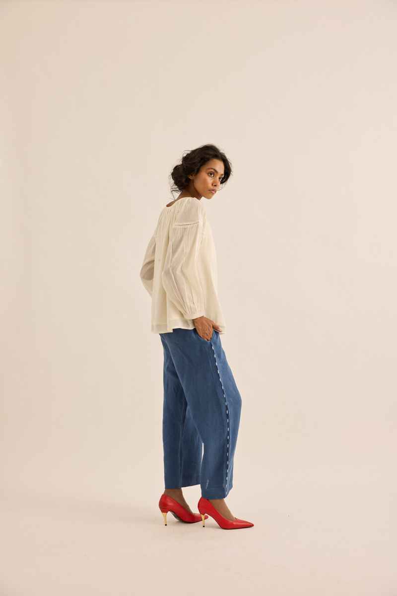 Pumice Top mul top/shirt by Khara Kapas in ivory for women Worldwide