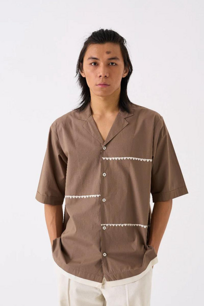 TRIANGLE EMBROIDERED SHIRT - CEDAR