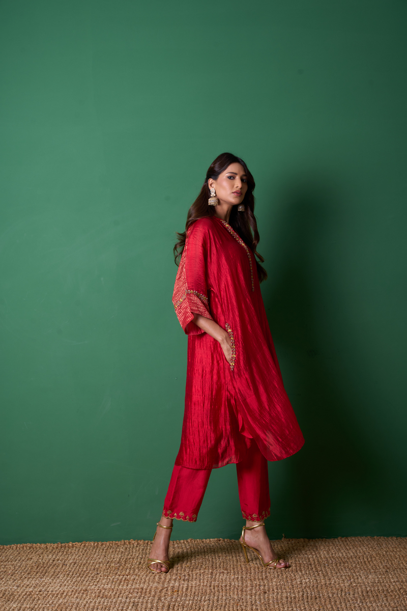 Radiance Kurta Set - Red silk by Priti Prashant in red color for women Worldwide