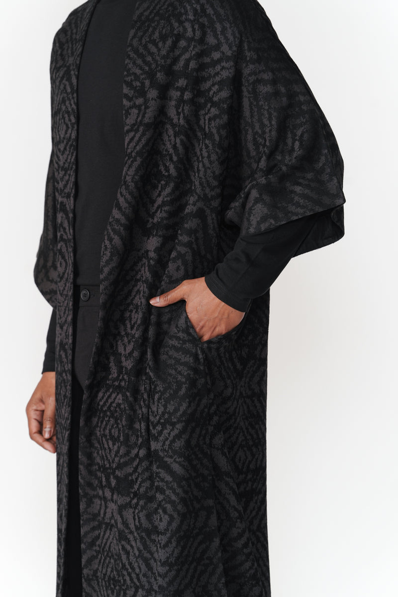 Jacquard Kimono Sleeve Overlay viscose cotton jacket/overlay by Turn Black in black for women Worldwide