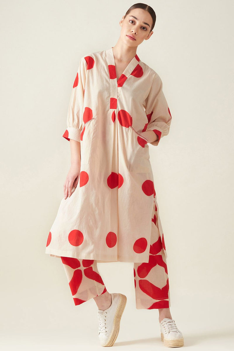 Polka Kurta Set cotton by Aavidi in white color for women Worldwide