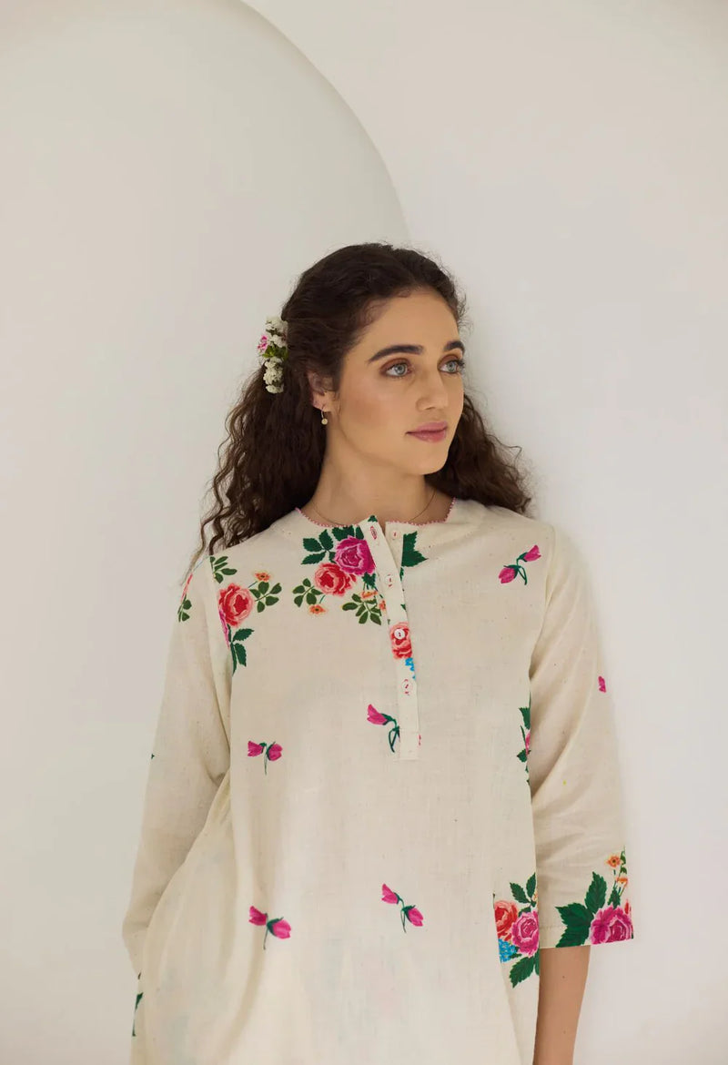 Rose Chintz Short Kurta Set cotton by Nadiya Paar in white color for women Worldwide
