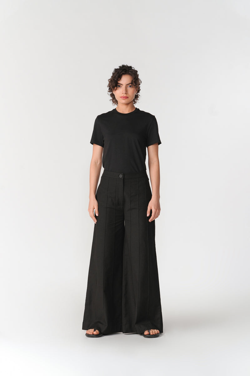 Wide Leg Pin-Tuck Pants pant/trouser by Turn Black in black for women Worldwide