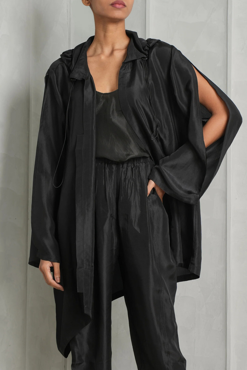 INDRANI HOODED SET silk by Ituvana for women Worldwide