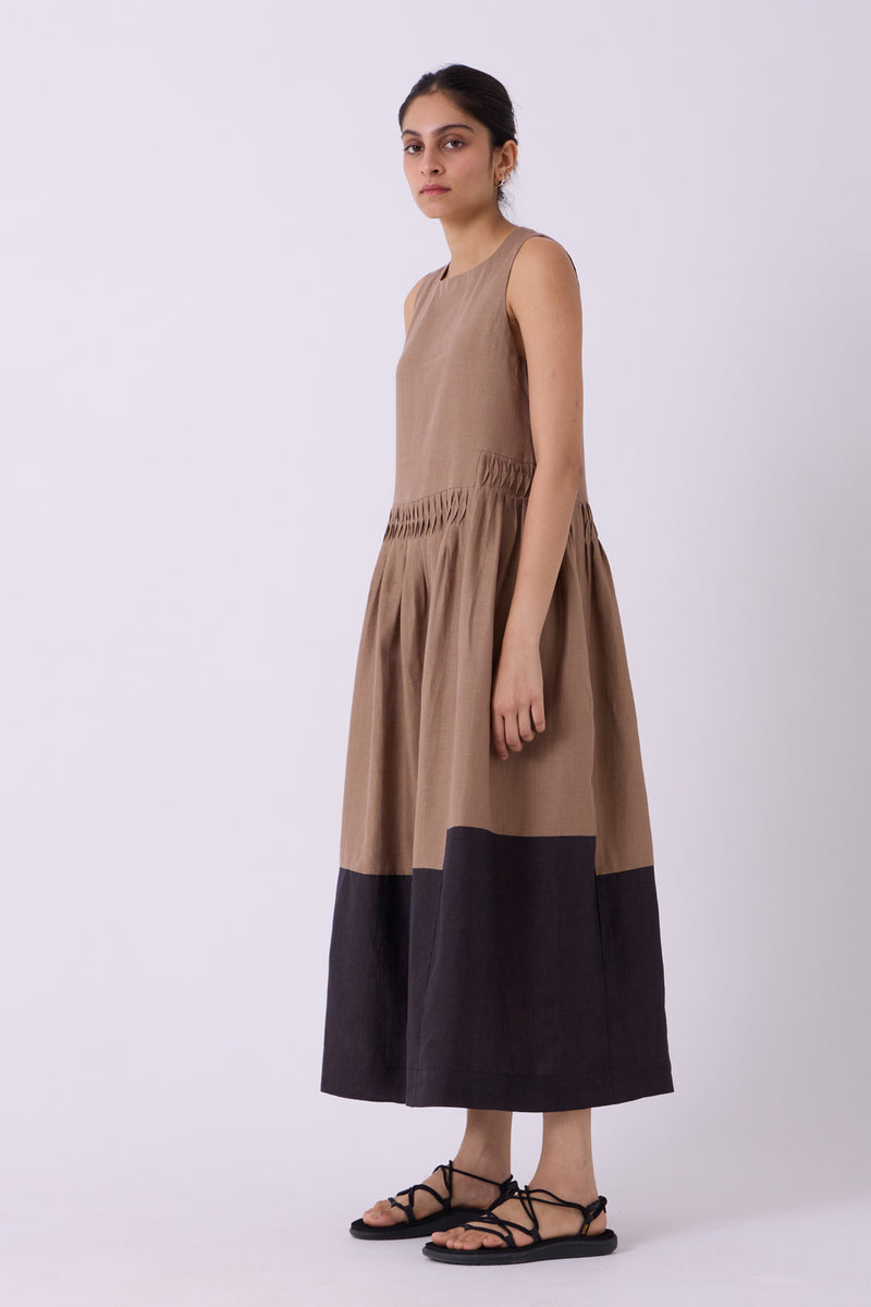 Sumi Brown Colourblocked Linen Midi Dress linen dress by The Summer House in brown for women Worldwide