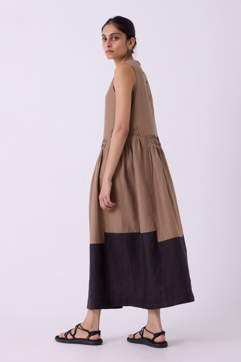 Sumi Brown Colourblocked Linen Midi Dress linen dress by The Summer House in brown for women Worldwide
