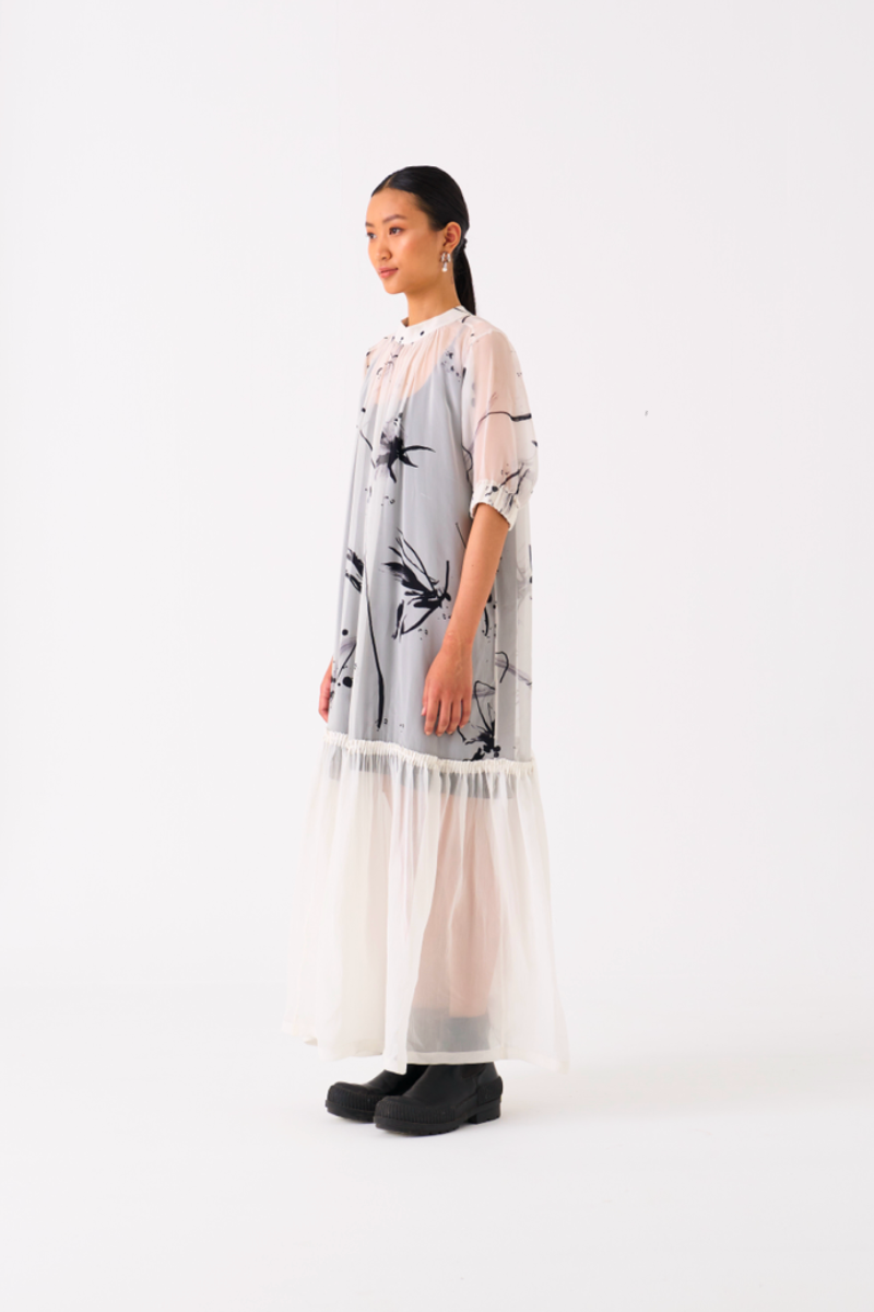 SHEER BOTTOM FRILL DRESS
-BLACK/WHITE organza by THREE in black color for women Worldwide