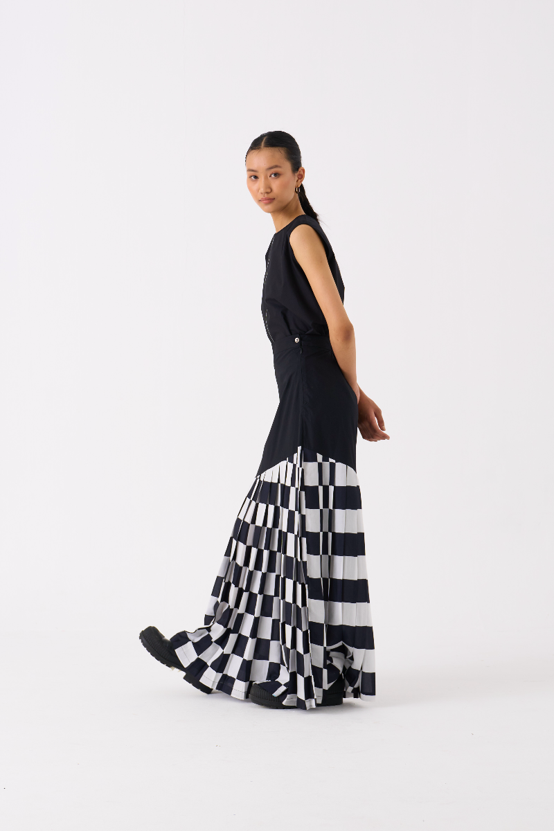 CHECKERED SKIRT-BLACK CHECK bemberg by THREE in black color for women Worldwide