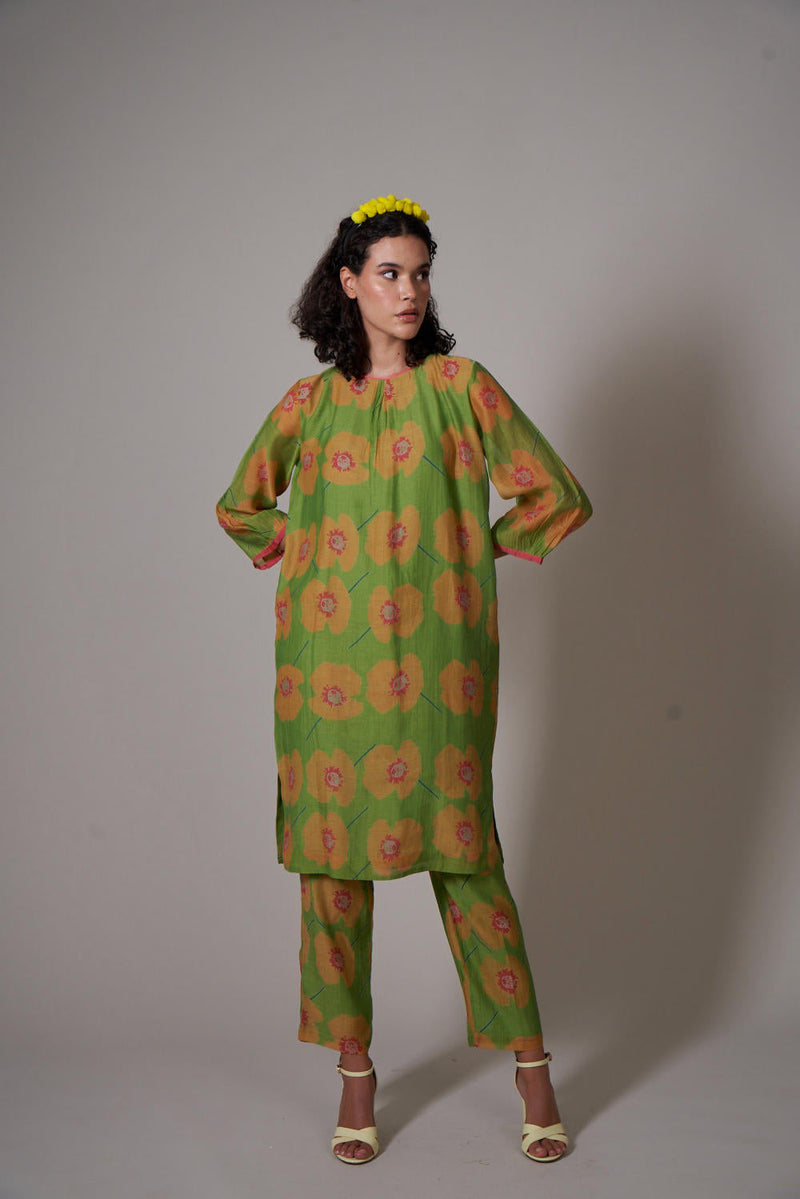 Ume mul cotton silk kurta set silk by Priti Prashant in green color for women Worldwide