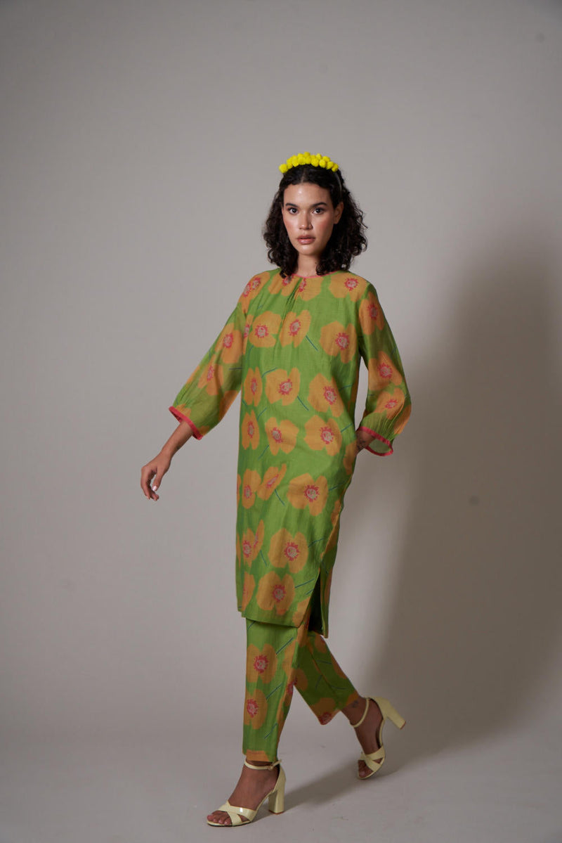 Ume mul cotton silk kurta set silk by Priti Prashant in green color for women Worldwide