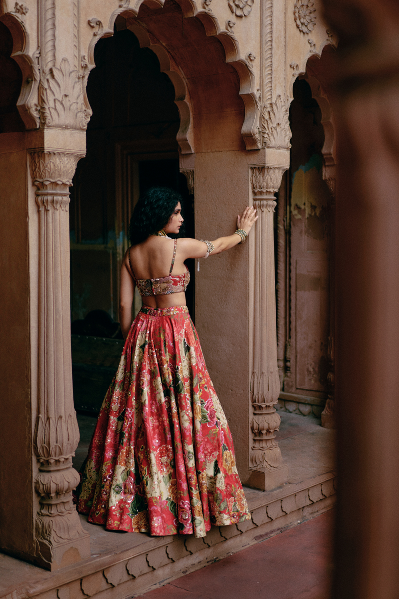 PH-2483 
Lehenga 
Blouse 
Dupatta Set by Paulmi & Harsh for women Worldwide