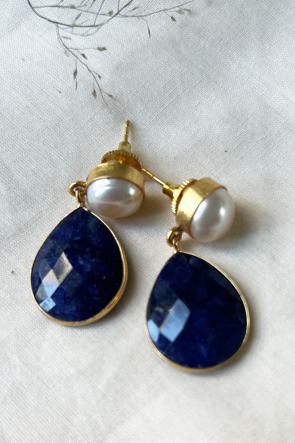 LAPIS EARRING