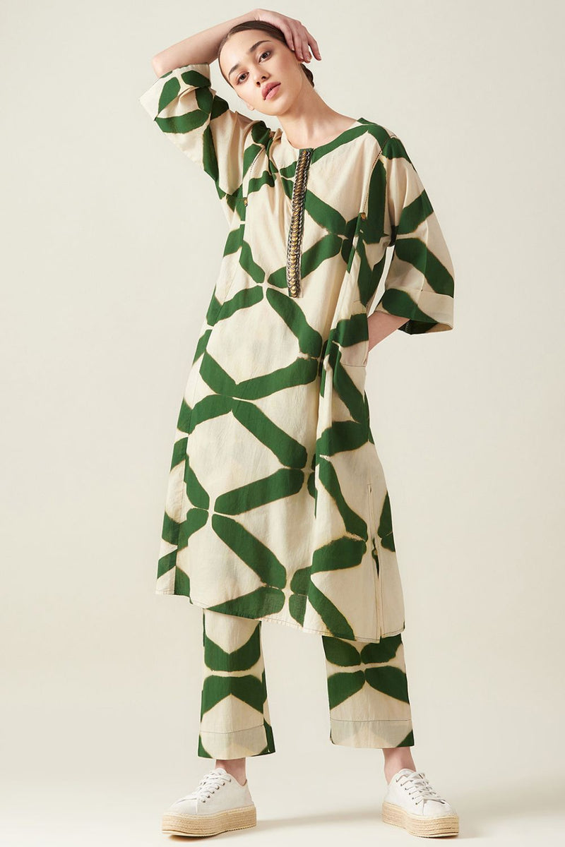 Green Clamp Dye Embroidered Co ord set cotton Artisan made - Block Printed by Aavidi for women Worldwide