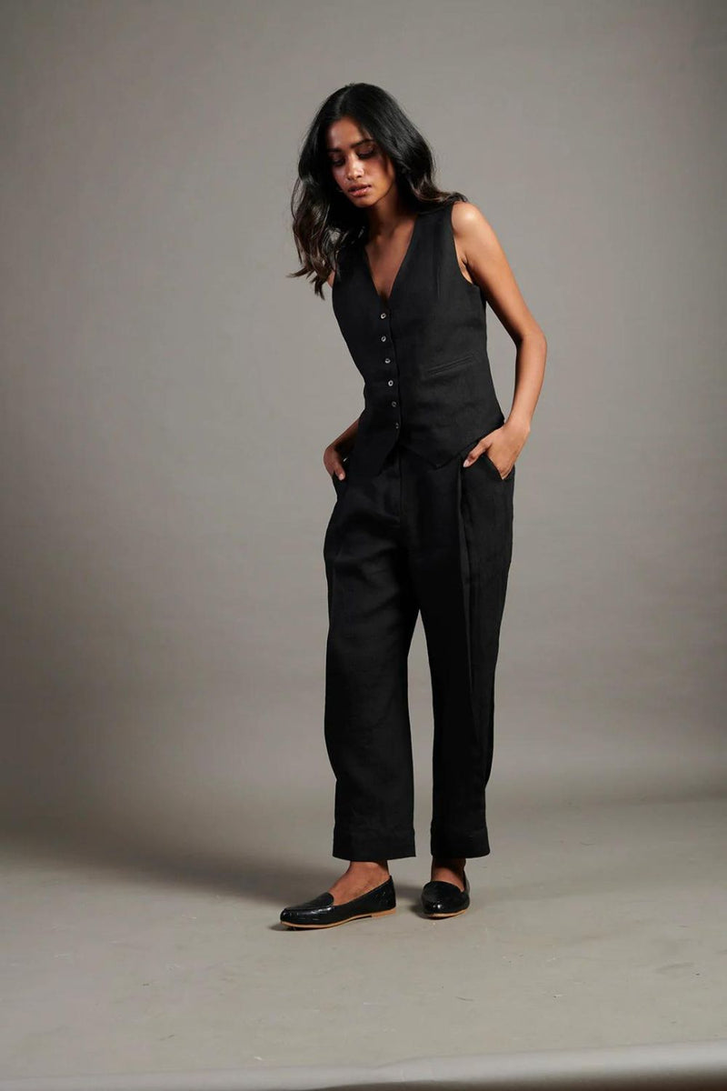 Kohl Linen Waist Coat Set linen by Saphed in black color for women Worldwide