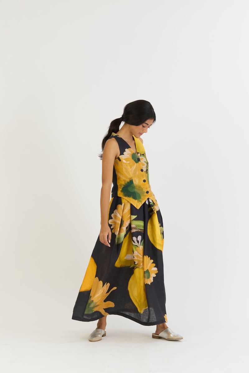 POMELLO WAISTCOAT AND BOX PLEAT SKIRT SET by Yam in yellow color for women Worldwide