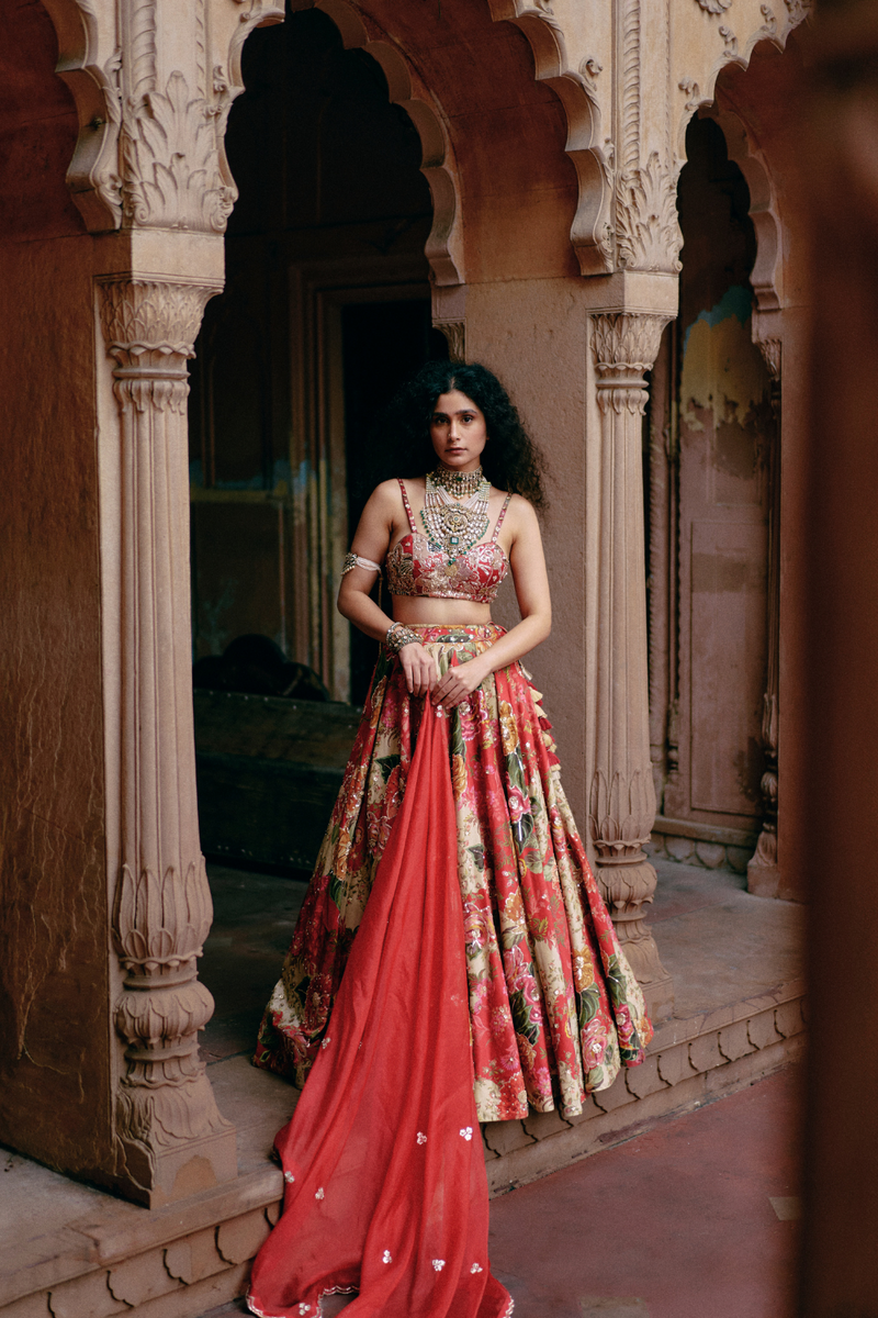 PH-2483 
Lehenga 
Blouse 
Dupatta Set by Paulmi & Harsh for women Worldwide