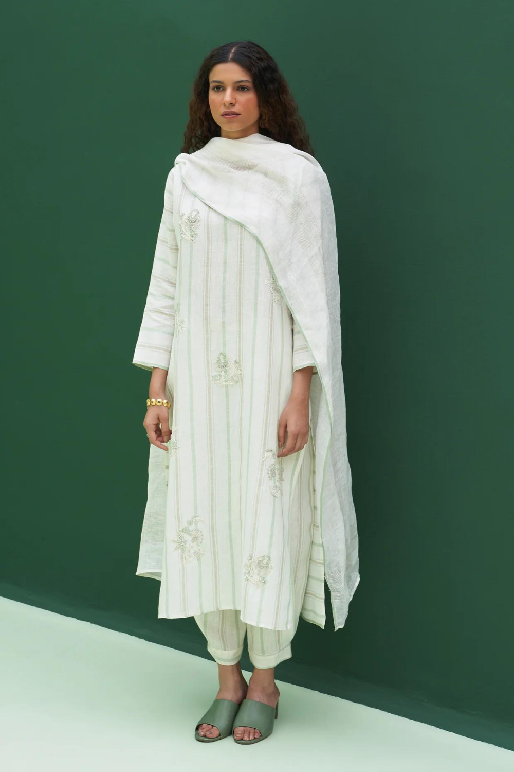 Eiko Striped Linen Kurta Set
- Mint