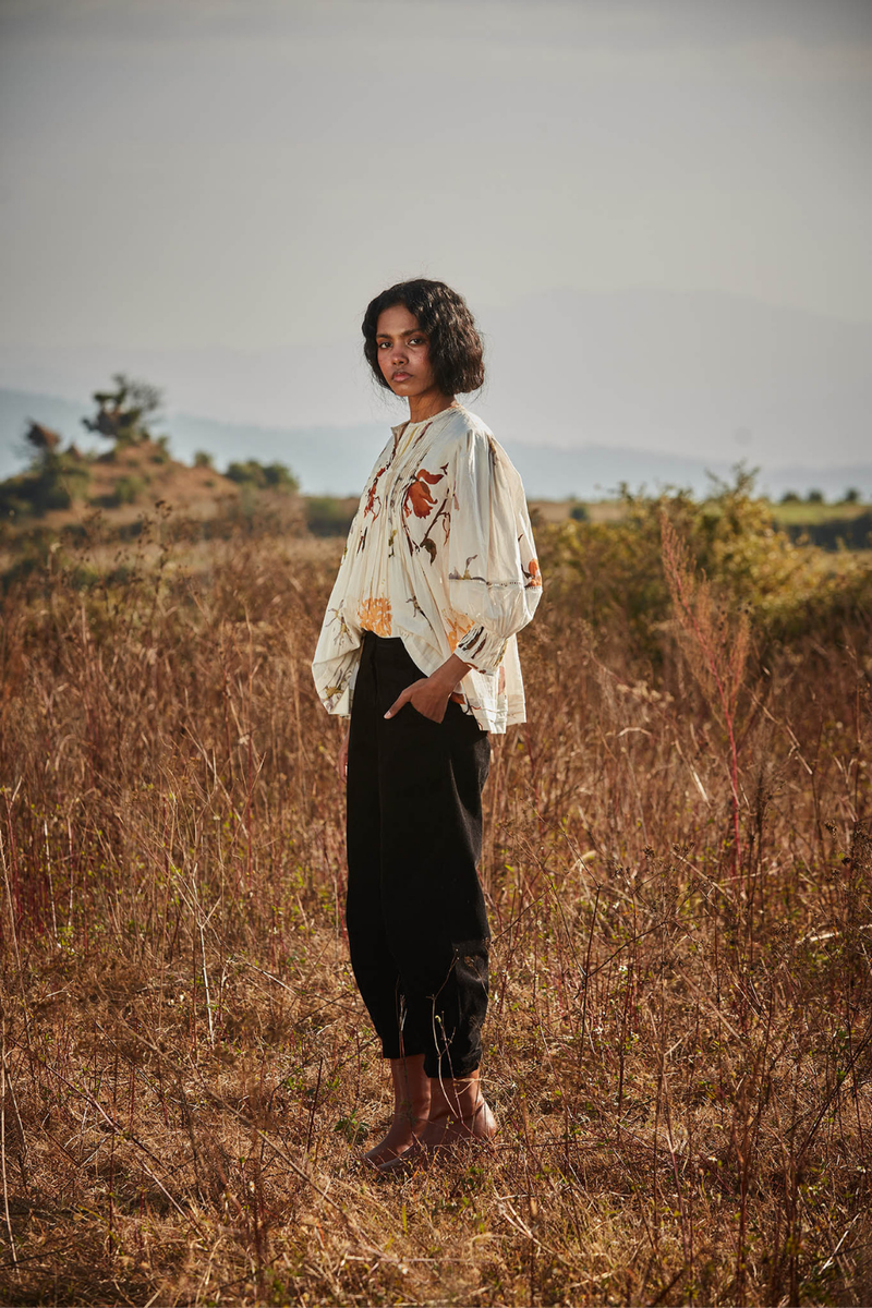 Florals in Snow Top cotton by Khara Kapas in white for women Worldwide