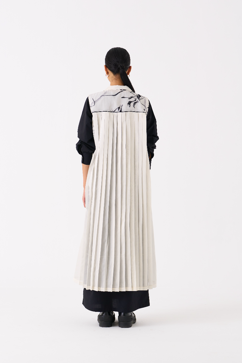 SLEEVELESS BACK PLEAT OVERLAY 
(SET OF 2)-BLACK poplin by THREE in black color for women Worldwide